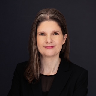 Jill Holcomb headshot
