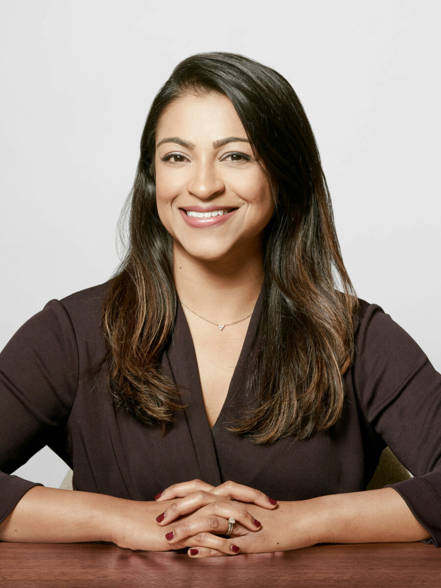 Anita Ravishankar Headshot