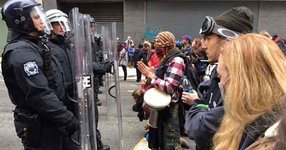 Inauguration Day 2017 protesters in DC face DC Police carrying shields