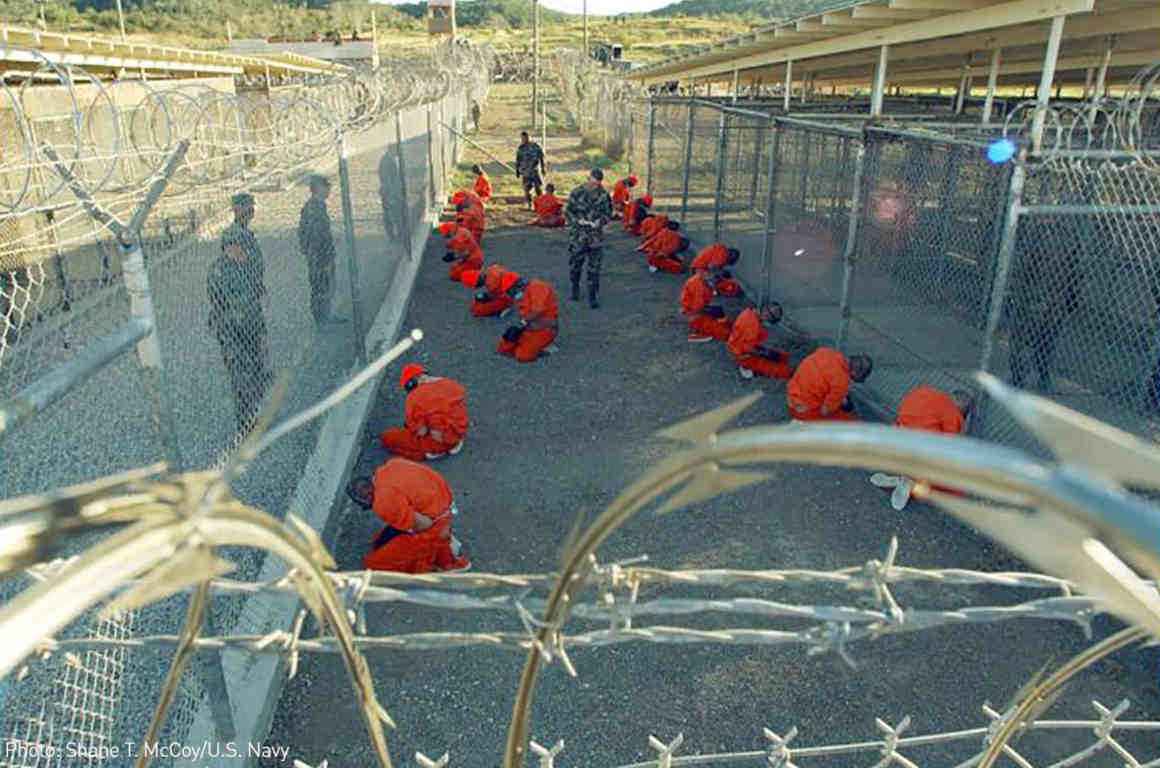 prisoners at Gitmo